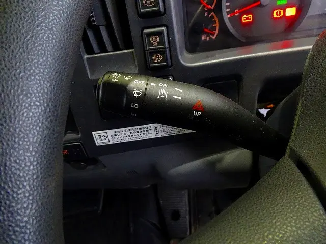 いすゞ フォワード TKG-FRR90S2(2WD)の写真18