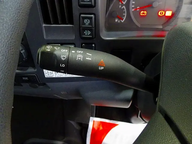 いすゞ フォワード TKG-FRR90S2(2WD)の写真19