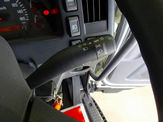 いすゞ フォワード TKG-FRR90S2(2WD)の写真20