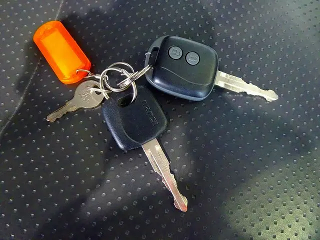 いすゞ フォワード TKG-FRR90S2(2WD)の写真48