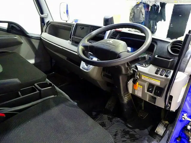 三菱 キャンター TPG-FEB80(2WD)の写真5