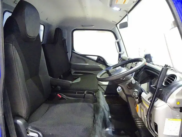 三菱 キャンター TPG-FEB80(2WD)の写真6