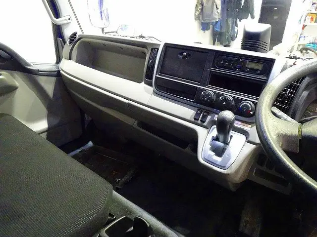 三菱 キャンター TPG-FEB80(2WD)の写真9