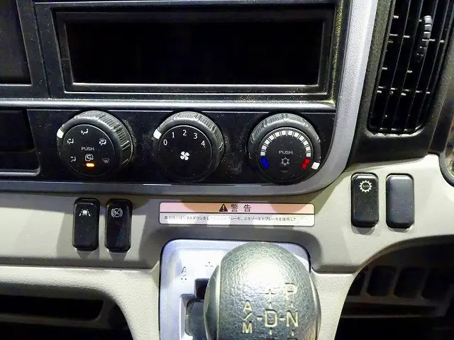 三菱 キャンター TPG-FEB80(2WD)の写真11