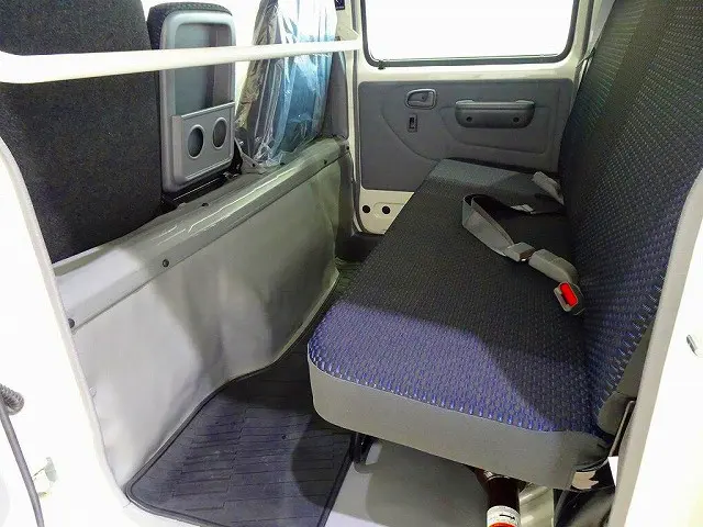 Wキャブ 6人乗り PW(フロント/リア) リアヒーター付|トヨタ ダイナ 2DG-GDY281(4WD)の写真20