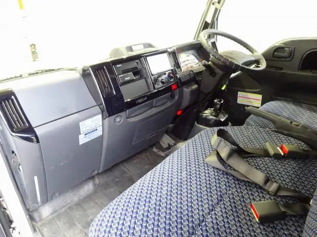 いすゞ エルフ 2RG-NJS88A改(4WD)の写真6