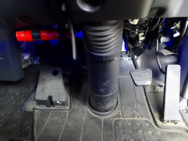 いすゞ エルフ 2RG-NJS88A改(4WD)の写真17