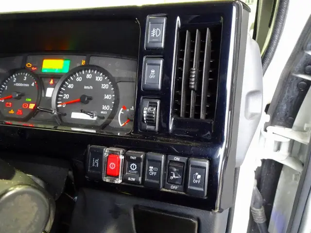 いすゞ エルフ 2RG-NJS88A改(4WD)の写真18