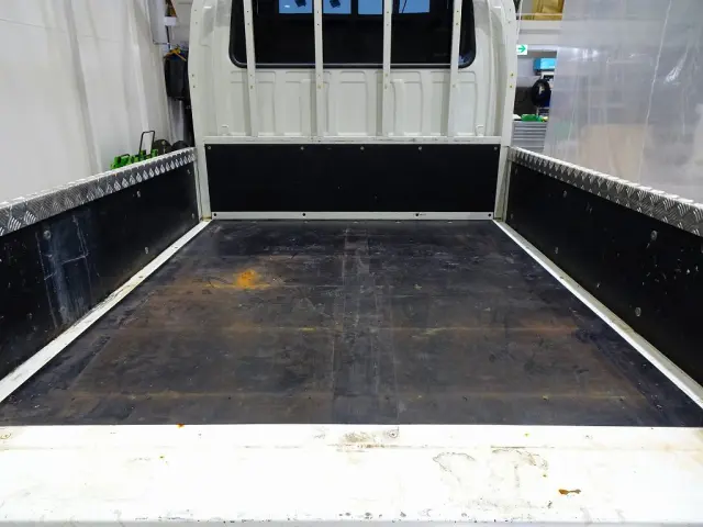 いすゞ エルフ 2RG-NJS88A改(4WD)の写真25