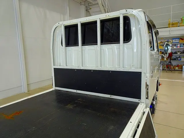 荷台内寸：203×162×38　三方開　左右アオリ上部アルミ縞鋼板プロテクター　垂直P/G 600kg付|いすゞ エルフ 2RG-NJS88A改(4WD)の写真27
