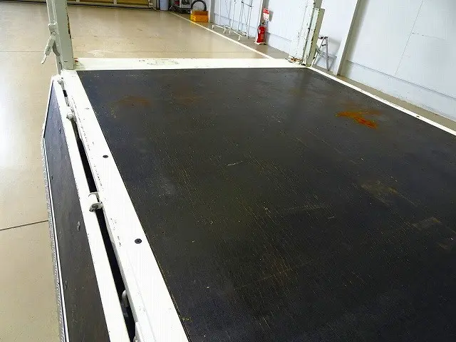 荷台内寸：203×162×38　三方開　左右アオリ上部アルミ縞鋼板プロテクター　垂直P/G 600kg付|いすゞ エルフ 2RG-NJS88A改(4WD)の写真30