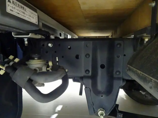 いすゞ エルフ 2RG-NJS88A改(4WD)の写真40