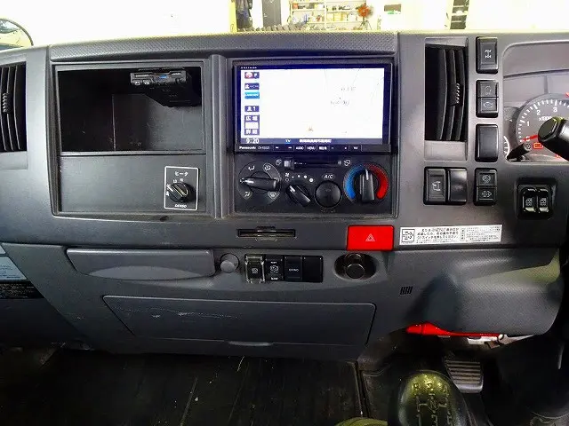 いすゞ エルフ TPG-NMS85AN(4WD)の写真10