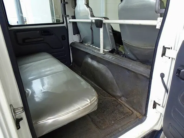 いすゞ エルフ TPG-NMS85AN(4WD)の写真23