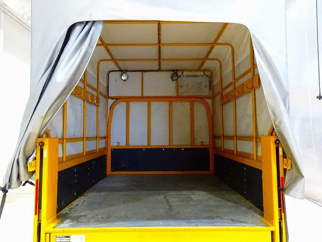 いすゞ エルフ TRG-NHS85A(4WD)の写真26