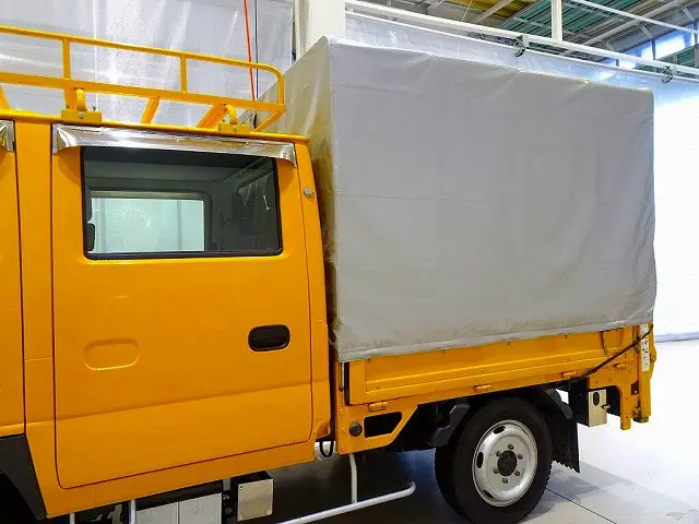 いすゞ エルフ TRG-NHS85A(4WD)の写真32