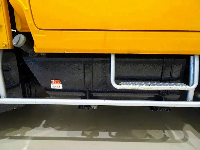 いすゞ エルフ TRG-NHS85A(4WD)の写真43
