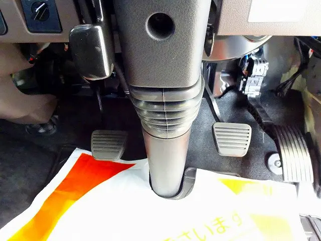 三菱 キャンター 2RG-FBA20(2WD)の写真15