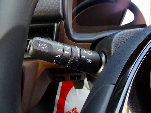 三菱 キャンター 2RG-FBA20(2WD)の写真18