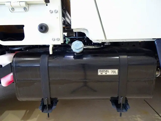燃料タンク70L|三菱 キャンター 2RG-FBA20(2WD)の写真46