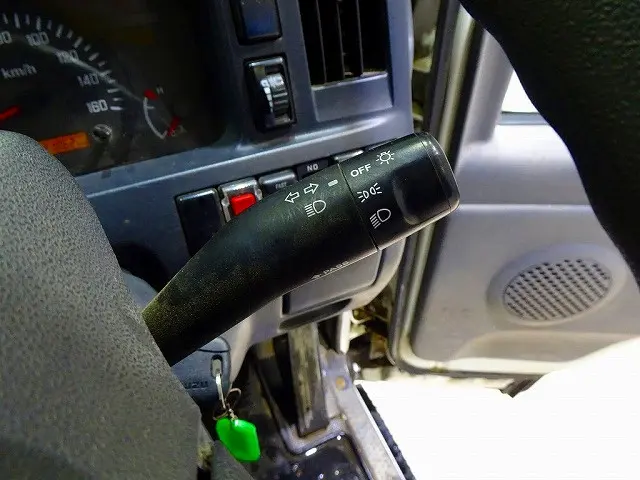 いすゞ エルフ TRG-NJS85A(4WD)の写真17