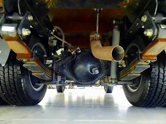 いすゞ エルフ TRG-NJS85A(4WD)の写真37