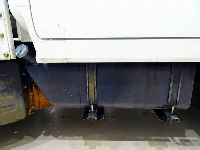 いすゞ エルフ TRG-NJS85A(4WD)の写真39