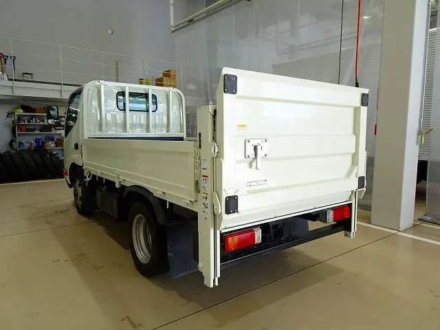 日野 デュトロ 2KG-XZU675M(4WD)の写真4