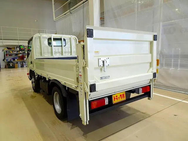 お問合せ管理No.D145　R3 デュトロ 2t 4WD(切替式) FJL 標準 垂直P/G付|日野 デュトロ 2KG-XZU675M(4WD)の写真4