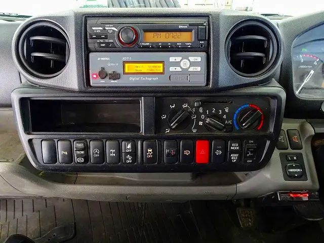 日野 デュトロ 2KG-XZU675M(4WD)の写真10