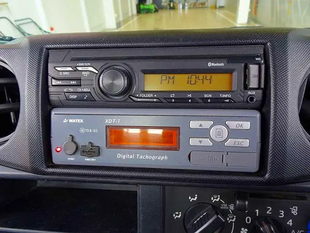 タコグラフ|日野 デュトロ 2KG-XZU675M(4WD)の写真13