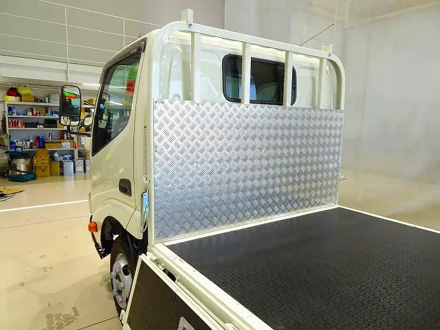 荷台内寸:302×161×38 三方開 左右セイコーラック ロープ穴3対 鳥居荷受けアルミ縞鋼板張り アーム式PG 600kg付|日野 デュトロ 2KG-XZU605Mの写真27