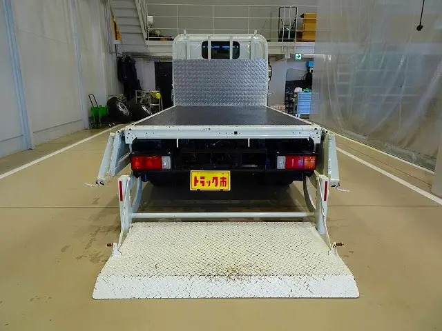 荷台内寸:302×161×38 三方開 左右セイコーラック ロープ穴3対 鳥居荷受けアルミ縞鋼板張り アーム式PG 600kg付|日野 デュトロ 2KG-XZU605Mの写真32