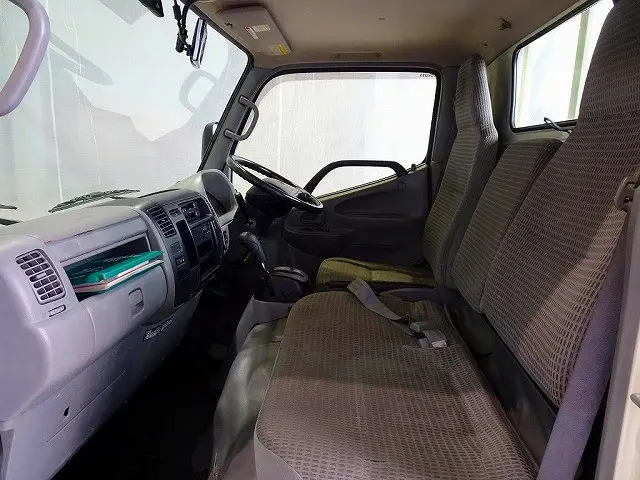 トヨタ ダイナ LDF-KDY231(2WD)の写真8