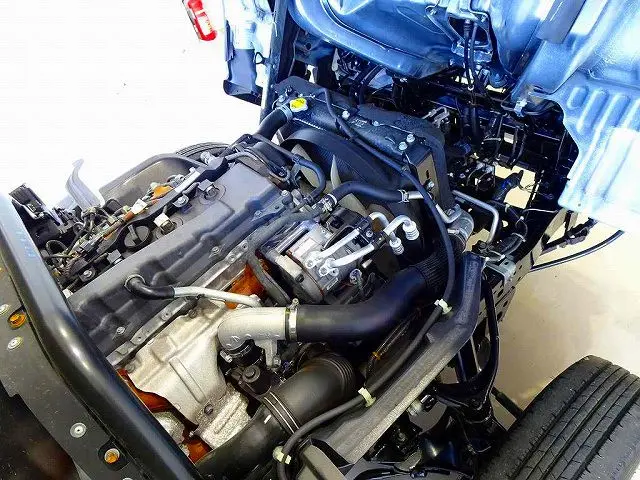 エンジンルーム|トヨタ ダイナ LDF-KDY231(2WD)の写真35