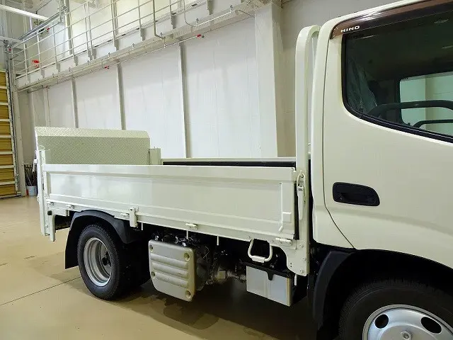 荷台内寸:305×160×38 三方開 左右セイコーラック 垂直PG/600kg付|日野 デュトロ 2KG-XZU675M(4WD)の写真22