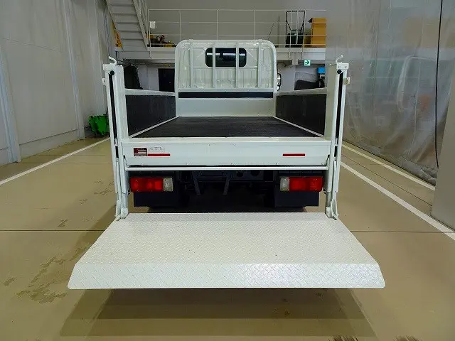 垂直パワーゲート 600kg 極東開発/V601B-1MKT2 長:85cm/有効長:75cm 幅:157cm 左右リア支柱PGスイッチ|日野 デュトロ 2KG-XZU675M(4WD)の写真31