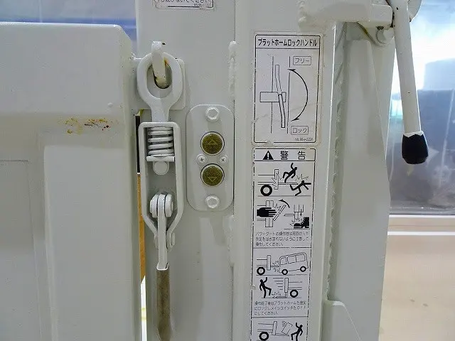 日野 デュトロ 2KG-XZU675M(4WD)の写真33
