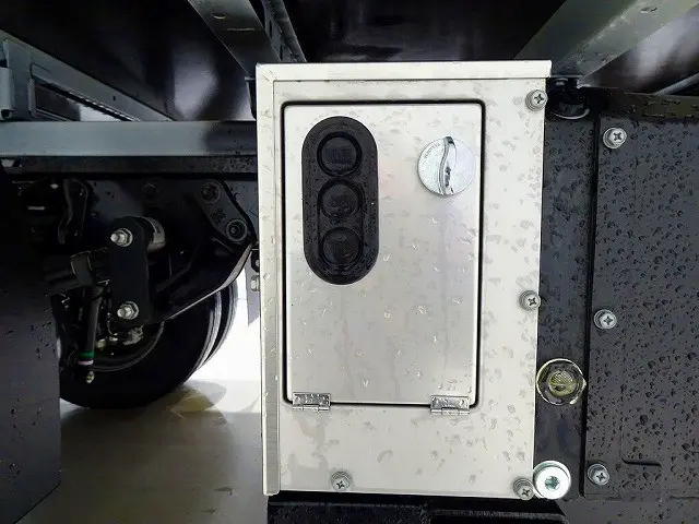 マルチパワーゲート　1,000kg　新明和/RAM10-1475N　長：156cm　幅：213cm　左シャシリアPGスイッチコード/リモコン|日野 デュトロ 2KG-XZU720M(2WD)の写真33