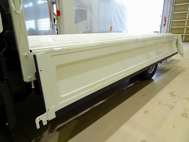 荷台内寸：312×160×38　三方開　スチールボディ　左右アオリ上部プロテクター　鳥居作業灯1個　アーム式PG/600kg付|トヨタ ダイナ 2PG-GDY281(4WD)の写真27
