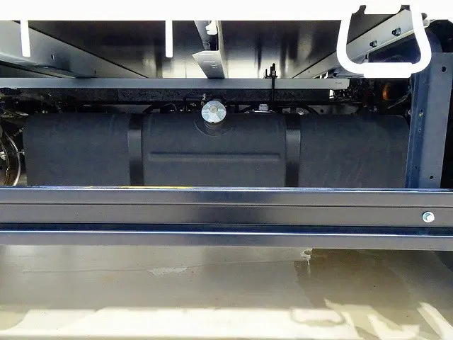 燃料タンク100L|日野 デュトロ 2KG-XZU712M(2WD)の写真43