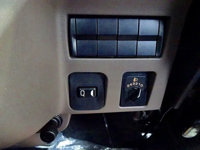 三菱 キャンター 2RG-FBAV0(2WD)の写真11