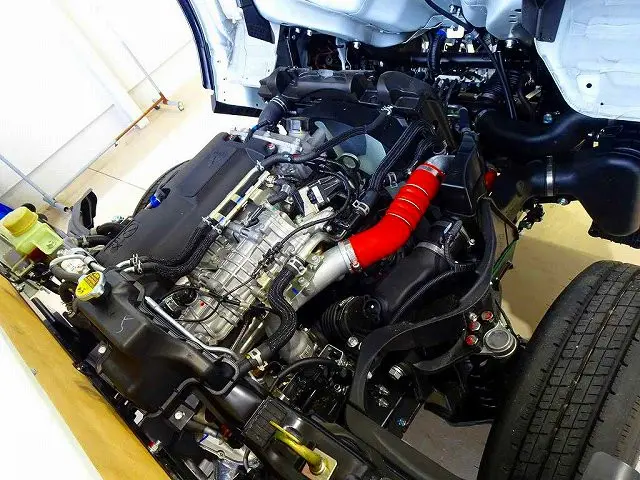 エンジンルーム|三菱 キャンター 2RG-FBAV0(2WD)の写真35