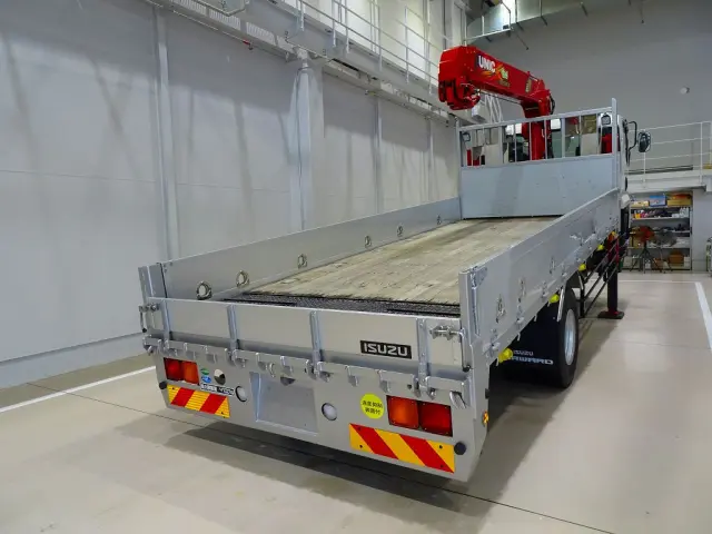 いすゞ フォワード 2RG-FSR90S2(2WD)の写真3