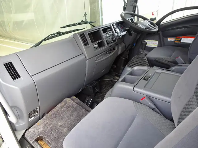 いすゞ フォワード 2RG-FSR90S2(2WD)の写真11