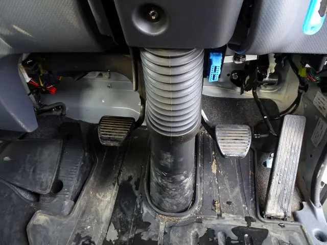 いすゞ フォワード 2RG-FSR90S2(2WD)の写真20