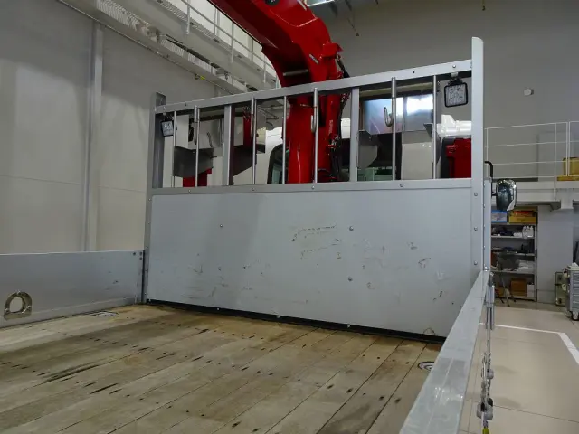 いすゞ フォワード 2RG-FSR90S2(2WD)の写真27