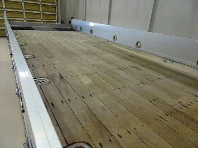 いすゞ フォワード 2RG-FSR90S2(2WD)の写真29