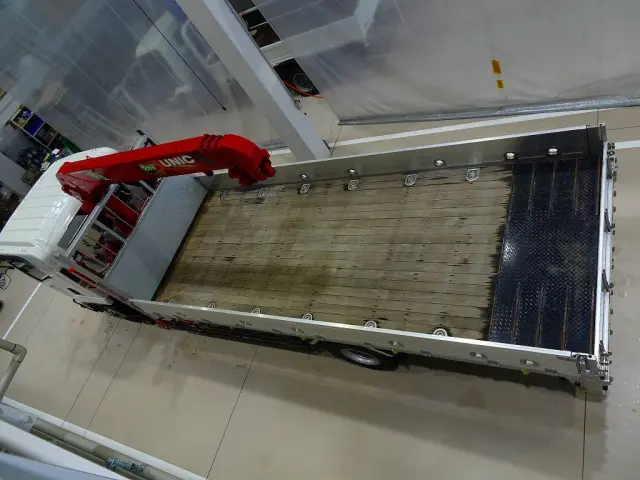 いすゞ フォワード 2RG-FSR90S2(2WD)の写真40