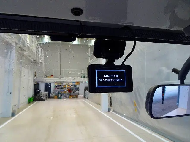 いすゞ エルフ 2RG-NKR88A(2WD)の写真15